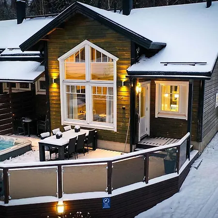 Peso1 - 9 Henkiloelle, Himosykkoesen Alue Chalet