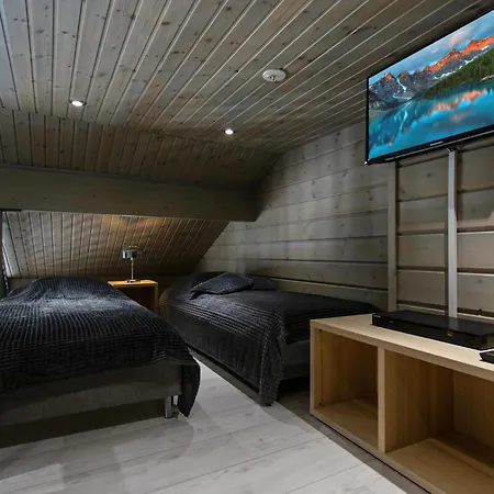 Peso1 - 9 Henkiloelle, Himosykkoesen Alue Chalet Jämsä